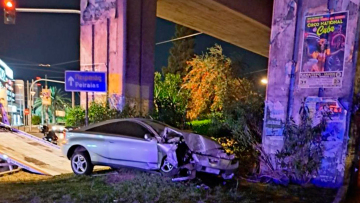 Τροχαίο δυστύχημα στου Ρέντη: Οδηγός παρέσυρε και σκότωσε 13χρονη - Φωτογραφίες από το σημείο