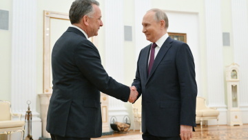 Τρίωρη συνάντηση με τον Γουίτκοφ είχε ο Πούτιν στο Κρεμλίνο