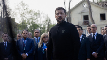 Η Κριμαία είναι ουκρανική επιμένει ο Ζελένσκι, ενώ ο Τραμπ την έχει «παραχωρήσει» στη Μόσχα