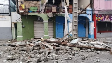 Σεισμός 6,3 Ρίχτερ στις ακτές του Εκουαδόρ, σοβαρές ζημιές σε κτίρια - Δείτε βίντεο
