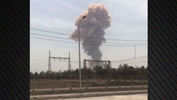 Μεγάλη έκρηξη στο λιμάνι Σαζίντ Ρατζάι στο νότιο Ιράν, τουλάχιστον 516 τραυματίες - Δείτε βίντεο