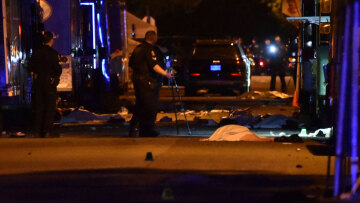 «Υπήρχαν πτώματα παντού», περιγράφουν διασωθέντες στο Βανκούβερ - Εννέα οι νεκροί, άγνωστα τα κίνητρα του δράστη που έπεσε με το αυτοκίνητο στο πλήθος