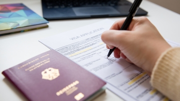  Νέα αυστηρά μέτρα κατά της μετανάστευσης ετοιμάζει η Γερμανία: Τέλος οι πολιτογραφήσεις «τούρμπο»