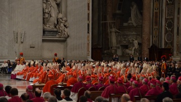Οι κανόνες, η παράδοση και οι απαγορεύσεις του Κονκλάβιου για την εκλογή του νέου Πάπα
