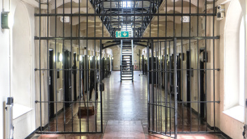 Συνελήφθη στην Κοζάνη ο 39χρονος που απέδρασε από τις αγροτικές φυλακές Κασσάνδρας
