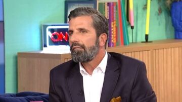 Θανάσης Βισκαδουράκης για τη δύσκολη παιδική του ηλικία: Από 5 χρονών δεν είχα ακούσει καλή κουβέντα μέχρι τα 40