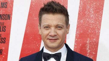 O Τζέρεμι Ρένερ αποκάλυψε το λάθος που έκανε κατά το ατύχημα με το εκχιονιστικό, που παραλίγο να κοστίσει τη ζωή του