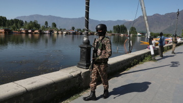 Ινδία: Ο Μόντι έδωσε στον στρατό «επιχειρησιακή ελευθερία» να απαντήσει στην επίθεση στο Κασμίρ