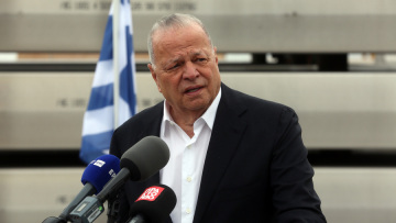 Metlen: Αντεπίθεση Μυτιληναίου από το LSE με 18 εργοστάσια, 95 μονάδες ΑΠΕ και τριπλάσιο βωξίτη