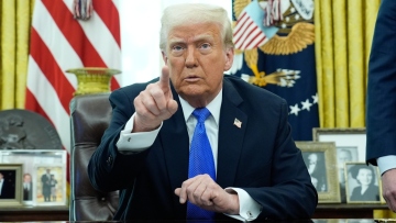 Ντόναλντ Τραμπ: Οι 100 ημέρες από την επιστροφή του στον Λευκό Οίκο - Απογοητευμένοι οι Αμερικανοί