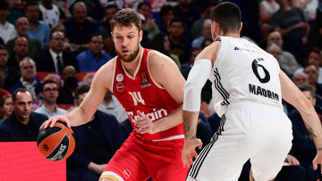 Δεν τα κατάφερε ο Ολυμπιακός στο πρώτο ματς στη Μαδρίτη: Τον «λύγισε» η Ρεάλ με 80-72 και μείωσε σε 2-1 τη σειρά 