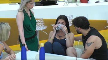 Big Brother: Έβαλε τα κλάματα η Μαρικέλλυ μετά την ένταση με τη Νάνσυ - «Είναι οχιά»