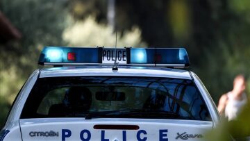 Καβάλα: Σύλληψη διακινητή - Μετέφερε τέσσερις αλλοδαπούς στο φορτηγό που οδηγούσε