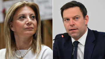 Καρυστιανού κατά Κασσελάκη για τα Τέμπη: Προς τι η σπουδή να δημιουργήσετε αμφιβολίες, ποιον εξυπηρετείτε;