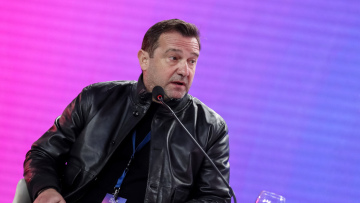 Πλακιάς σε Φάμελλο για απόλυση Γενηδούνια: Αν γνώριζες τον ρόλο του δεν θα έκανες τέτοιες δηλώσεις