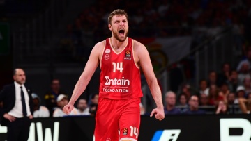 Βεζένκοβ: «Δεν έχουμε καταφέρει τίποτα ακόμη, πάμε να το κερδίσουμε» 