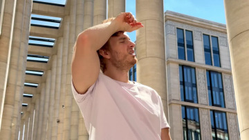 Κλιματική αλλαγή – Ελλάδα: Πόσο μας ταλαιπωρεί η ακραία ζέστη; Έλληνας καθηγητής του Harvard απαντά