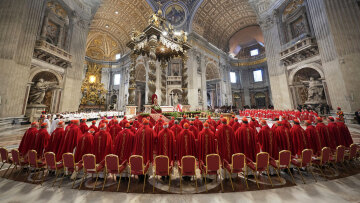 Παιχνίδια εξουσίας στο Βατικανό: Η μάχη δεν είναι για τον επόμενο Πάπα, αλλά για τη Ρώμη - Θα παραμείνει ο ομφαλός του Καθολικού κόσμου;