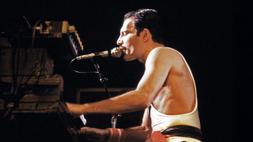 We are the champions: Πώς δημιουργήθηκε το εμβληματικό τραγούδι των Queen για τις φιέστες των απανταχού... πρωταθλητών