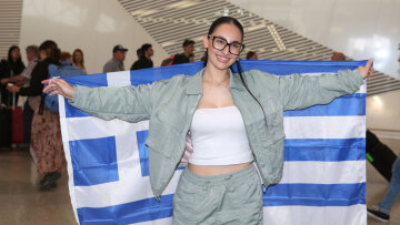 Η Κλαυδία αναχώρησε για τη Βασιλεία με την ελληνική αποστολή - Είμαστε προετοιμασμένοι για όλα, δήλωσε για τη Eurovision