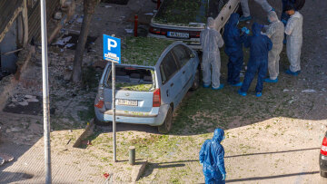 Από τα Λαδάδικα στην Αγίου Δημητρίου - Η πορεία της βόμβας μέχρι να σκάσει στα χέρια της  38χρονης, τα σενάρια και οι ομοιότητες με το παρελθόν