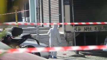 Έκρηξη στη Θεσσαλονίκη: Δεν έφτιαξε τη βόμβα η 38χρονη - Ψάχνουν τον ενοικιαστή του διαμερίσματος