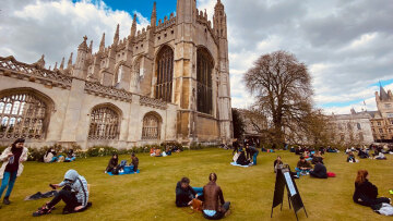 Το Λονδίνο ενδέχεται να περιορίσει τον αριθμό των φοιτητών από χώρες με μεγαλύτερη πιθανότητα να ζητήσουν άσυλο
