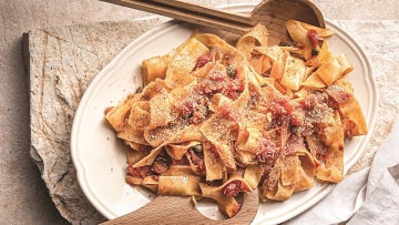 Δεν έχετε χρόνο; 12 νόστιμες και γρήγορες συνταγές με ρύζι και ζυμαρικά