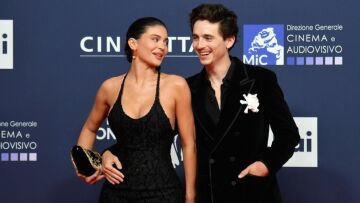 Η Κάιλι Τζένερ και ο Τιμοτέ Σαλαμέ έκαναν την πρώτη τους κοινή εμφάνιση στο κόκκινο χαλί μετά από δύο χρόνια σχέσης