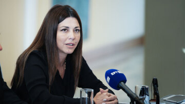 Ζαχαράκη: Προθεσμία μέχρι τέλος του χρόνου για ελεγχόμενη πρόσβαση στα Πανεπιστήμια