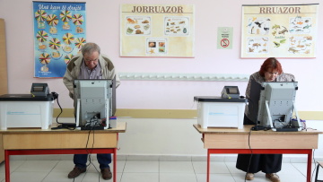 Στο 29,5% η συμμετοχή στις εκλογές στην Αλβανία – Μέτρια η προσέλευση στις περιοχές της μειονότητας
