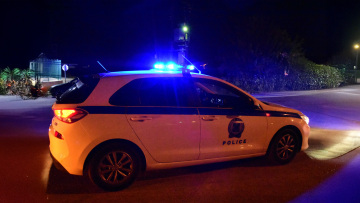 Άγριος ξυλοδαρμός 30χρονου μέσα στο κομμωτήριό του στον Ωρωπό - Πέντε άτομα τον χτυπήσαν με σφυριά