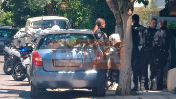 Έγκλημα στη Νέα Σμύρνη: Πατέρας μαχαίρωσε και σκότωσε τον 45χρονο γιο του