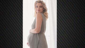 Η Τζένη Θεωνά επιβεβαίωσε την εγκυμοσύνη της ανήμερα της Γιορτής της Μητέρας