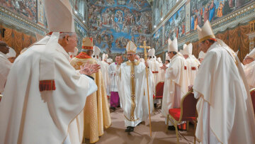 Ένας HR μάνατζερ στο Βατικανό: Ο νέος Πάπας και τι μπορεί να περιμένει από αυτόν το ποίμνιο του 1,4 δισεκατομμυρίου πιστών