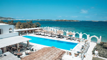 Στη HotelBrain το πρώην Selina Paros υπό το brand της Radisson Individual το 2026
