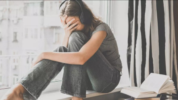 Με ψυχικές διαταραχές 1 στους 4 εφήβους στην Ελλάδα – Ο ΠΟΥ προειδοποιεί
