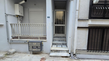 Δολοφονία της 52χρονης στη Λάρισα: «Είδα τη θεία μου νεκρή σε ένα πάπλωμα, με απείλησε ότι θα με μπλέξει στον φόνο», λέει ο ξάδερφος του 21χρονου 