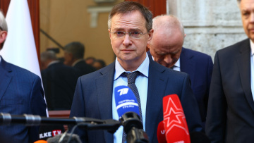 Στόχος της Μόσχας είναι να εξασφαλίσει μακροχρόνια ειρήνη με την Ουκρανία, λέει ο  Μεντίνσκι