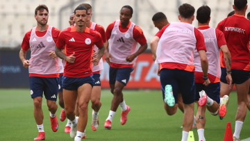 Ολυμπιακός: Η τελευταία προπόνηση στο ΟΑΚΑ πριν τον τελικό του Κυπέλλου - Εκτός αποστολής ο Κωστούλας