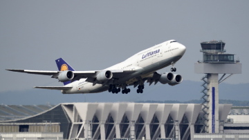 Η Lufthansa αναστέλλει τις πτήσεις προς και από την Τεχεράνη μέχρι και τις 29 Μαρτίου 