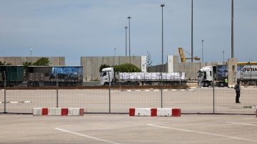 Γάζα: Το Ισραήλ ανακοίνωσε την είσοδο 93 φορτηγών με ανθρωπιστική βοήθεια του ΟΗΕ