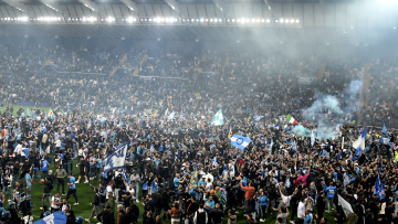 Νάπολι: Το... πάρτι παικτών και οπαδών στο «Φρίουλι» μετά την μαθηματική κατάκτηση του τίτλου - Δείτε βίντεο