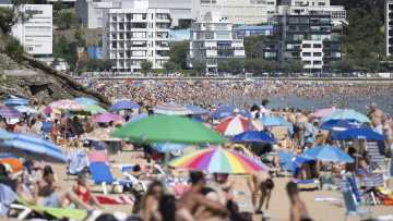 Ο υπερτουρισμός επηρεάζει τα ταξίδια των Ισπανών εντός της χώρας τους  -  «Δεν κάνεις διακοπές εκεί που θέλεις αλλά εκεί που μπορείς»