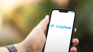 Σουηδικό «μπλόκο» στο OnlyFans – Ψηφίστηκε νόμος που απαγορεύει την αγορά πορνογραφικού περιεχομένου από την πλατφόρμα
