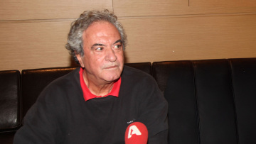 Πέθανε ο θρυλικός μουσικός παραγωγός Αχιλλέας Θεοφίλου - Συνεργάστηκε με κορυφαία ονόματα, υπήρξε σύζυγος της Χαρούλας Αλεξίου