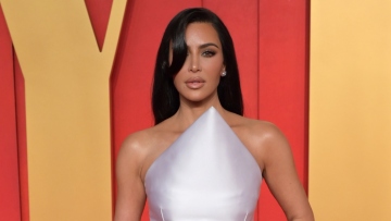 Γυμνή για εξώφυλλο περιοδικού η Κιμ Καρντάσιαν - Δείτε φωτογραφίες