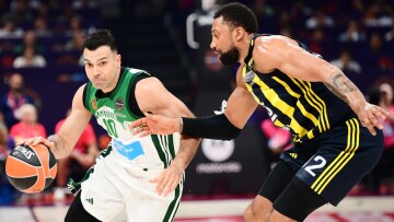 Άμπου Ντάμπι 2025: Έγραψε ιστορία ο Κώστας Σλούκας, δεύτερος σε συμμετοχές σε αγώνες Final 4