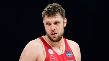 Βεζένκοβ: «Όλοι πιστέψαμε ότι θα φτάναμε στον τελικό, το πρωτάθλημα είναι ο τελευταίος μας στόχος» - Βίντεο 