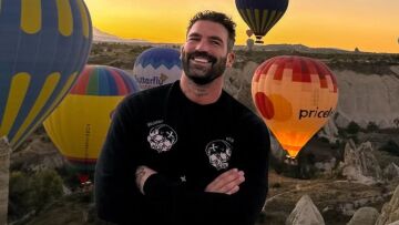 Δημήτρης Αλεξάνδρου: Το χιουμοριστικό βίντεο για το ταξίδι του στο Άμπου Ντάμπι - «Η νυν νομίζει ότι έχω πάει διακοπές με την πρώην»